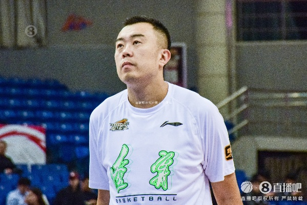 韩德君微博暖心发文:篮球场外的柔情与坚持 韩德君微博暖心发文:篮球场外的柔情与坚持