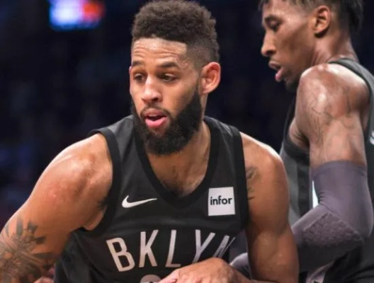 克拉布NBA:从默默无闻到闪耀球场的逆袭传奇 克拉布NBA:从默默无闻到闪耀球场的逆袭传奇