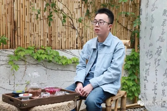 独家揭秘:我与“韩讯五种子”的奇妙缘分,一段改变人生的创业故事 独家揭秘:我与“韩讯五种子”的奇妙缘分,一段改变人生的创业故事