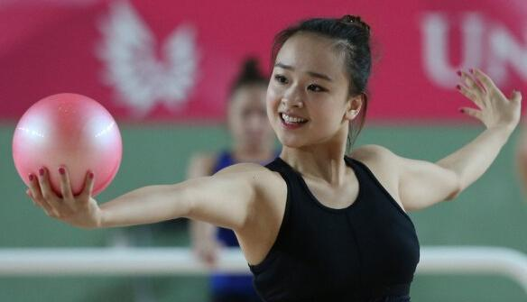 韩国孙妍:从体操精灵到国民初恋的蜕变之路 韩国孙妍:从体操精灵到国民初恋的蜕变之路