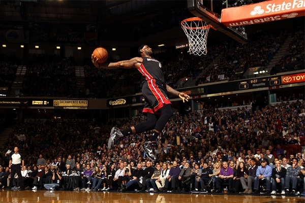 NBA锁头赛场上的“铁血防线” NBA锁头赛场上的“铁血防线”