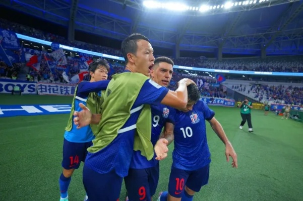 2024年足球苏宁vs深圳:一场激烈的对决 2024年足球苏宁vs深圳:一场激烈的对决