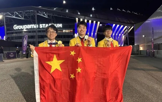 香港队:拼搏精神点燃城市荣耀,热血故事激励年轻一代 香港队:拼搏精神点燃城市荣耀,热血故事激励年轻一代