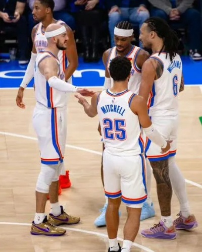 快船对决雷霆:NBA排名风云再起 快船对决雷霆:NBA排名风云再起