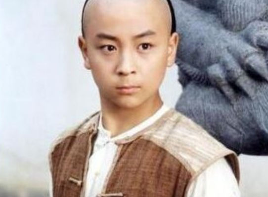 释小龙微博爆火!童年男神如今魅力依旧,网友直呼“爷青回” 释小龙微博爆火!童年男神如今魅力依旧,网友直呼“爷青回”