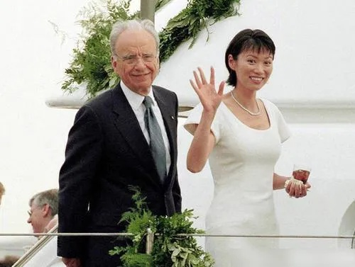 邓文迪与默多克离婚:豪门婚姻背后的真实人生启示录 邓文迪与默多克离婚:豪门婚姻背后的真实人生启示录