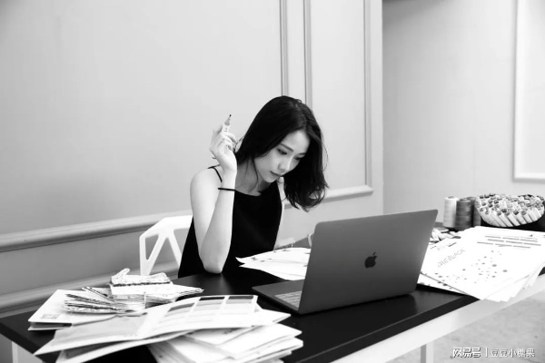 “郎才女貌”在现代社会还适用吗?年轻人如何平衡才华与外貌的关系 “郎才女貌”在现代社会还适用吗?年轻人如何平衡才华与外貌的关系