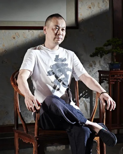 黄峰平:一位用匠心与坚持书写传奇的行业领袖 黄峰平:一位用匠心与坚持书写传奇的行业领袖