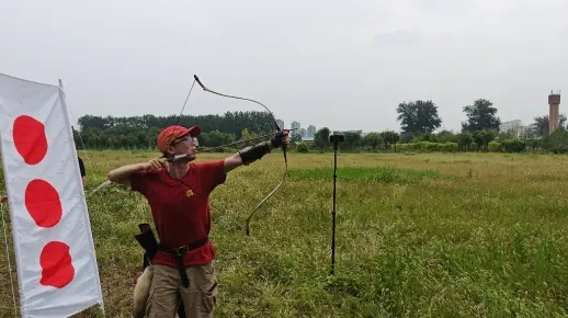 远射:力量与技巧的完美结合 远射:力量与技巧的完美结合