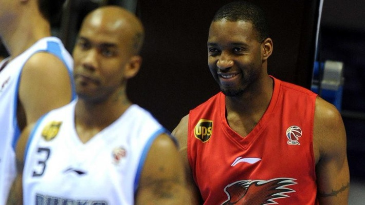 从NBA到人生导师:马库斯·坎比亲述我的篮球与救赎之路 从NBA到人生导师:马库斯·坎比亲述我的篮球与救赎之路