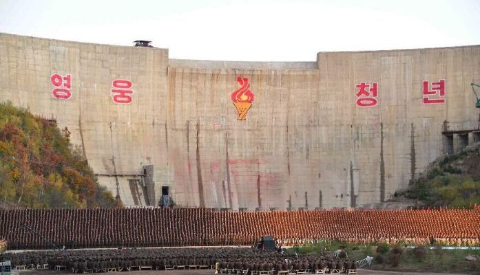 金正恩造访白头山:朝鲜领导人的神秘之旅引发全球关注 金正恩造访白头山:朝鲜领导人的神秘之旅引发全球关注