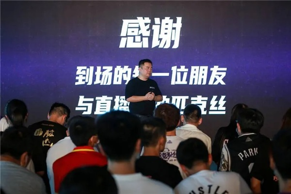 “说是拉里”背后的故事:年轻人为何沉迷这种新型社交方式? “说是拉里”背后的故事:年轻人为何沉迷这种新型社交方式?
