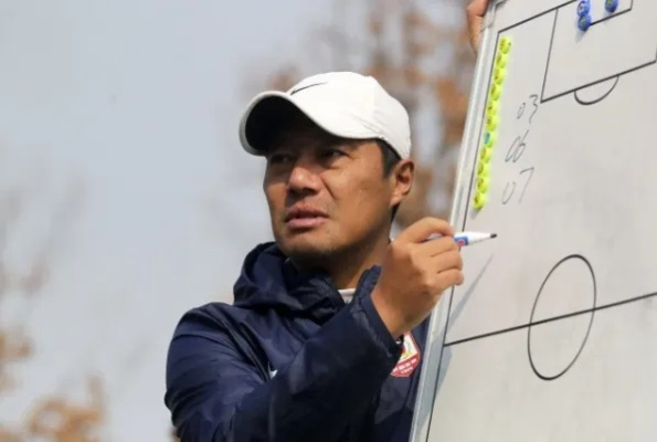 阎峰:从平凡到卓越,他的故事为何如此打动人心? 阎峰:从平凡到卓越,他的故事为何如此打动人心?