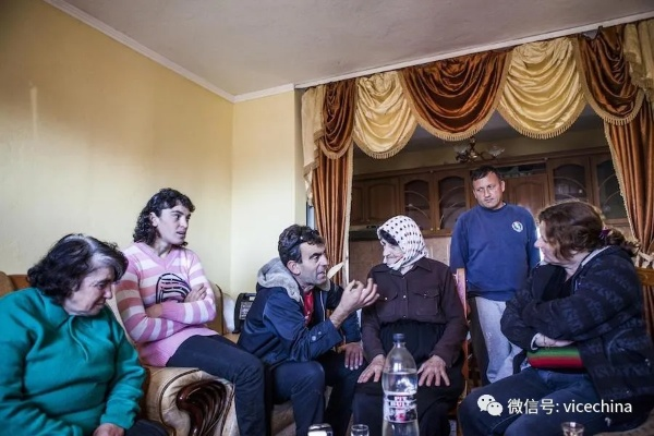 我是阿尔巴尼亚人:一个被误解的民族,如何用坚韧与热情书写自己的故事 我是阿尔巴尼亚人:一个被误解的民族,如何用坚韧与热情书写自己的故事