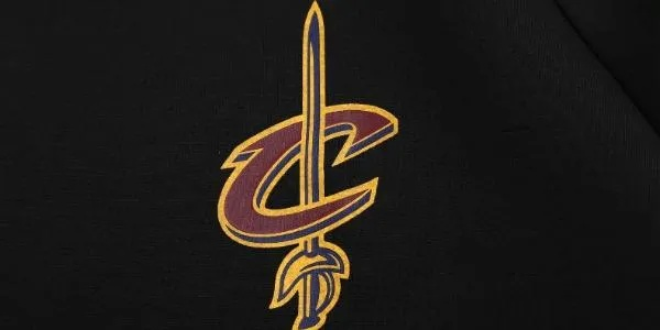 NBA骑士队标志:传承与变革的视觉盛宴 NBA骑士队标志:传承与变革的视觉盛宴