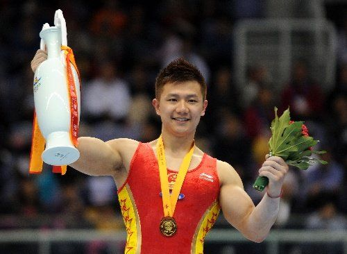陈一冰LOL首秀引热议:从奥运冠军到电竞新人的华丽转身 陈一冰LOL首秀引热议:从奥运冠军到电竞新人的华丽转身
