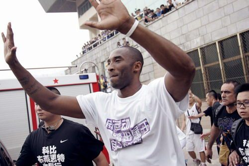科比中国行2012:传奇巨星与球迷的激情碰撞 科比中国行2012:传奇巨星与球迷的激情碰撞