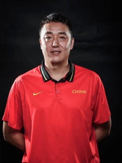 闫宇峰:从平凡到卓越,一个年轻人的逆袭之路 闫宇峰:从平凡到卓越,一个年轻人的逆袭之路