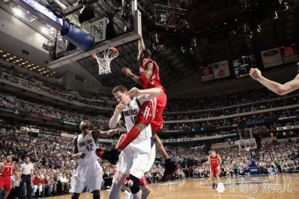 震撼!NBA前场篮板榜上的王者之争,我亲眼见证的激情与汗水 震撼!NBA前场篮板榜上的王者之争,我亲眼见证的激情与汗水