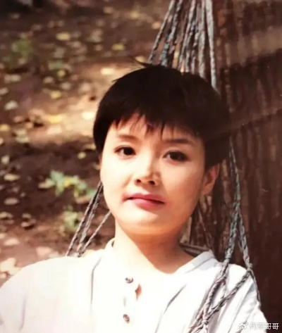 马晓晴照片背后的故事:一位普通女孩的非凡人生 马晓晴照片背后的故事:一位普通女孩的非凡人生