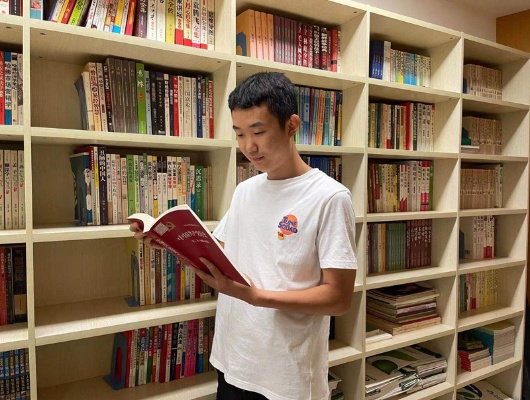 陈乃温:一个普通人的非凡坚守,让我重新相信善良的力量 陈乃温:一个普通人的非凡坚守,让我重新相信善良的力量