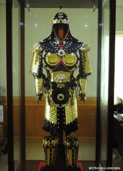 黄金战甲:古代勇士的荣耀与传奇 黄金战甲:古代勇士的荣耀与传奇
