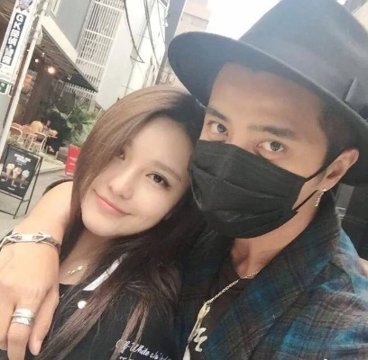 陈若琳罗志祥同框引热议:昔日情侣再聚首,网友直呼“爷青回” 陈若琳罗志祥同框引热议:昔日情侣再聚首,网友直呼“爷青回”
