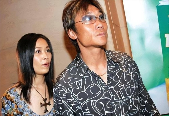 高峰与那英:当音乐与爱情交织,我们的故事如此动人 高峰与那英:当音乐与爱情交织,我们的故事如此动人