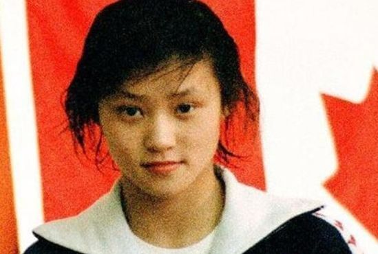 从奥运冠军到平凡母亲:跳水李娜的华丽转身与心路历程 从奥运冠军到平凡母亲:跳水李娜的华丽转身与心路历程