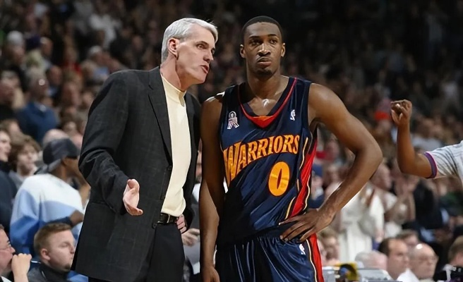 阿里纳斯条款:NBA薪资规则的革命性变革 阿里纳斯条款:NBA薪资规则的革命性变革