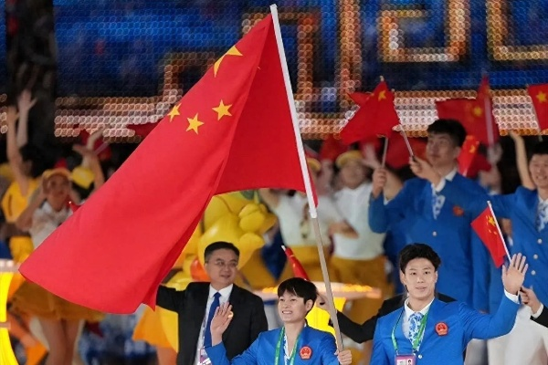 首金的意义与荣耀:中国体育的辉煌起点 首金的意义与荣耀:中国体育的辉煌起点