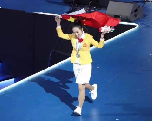 邱钰涵:从平凡女孩到闪耀舞台的追梦之旅 邱钰涵:从平凡女孩到闪耀舞台的追梦之旅