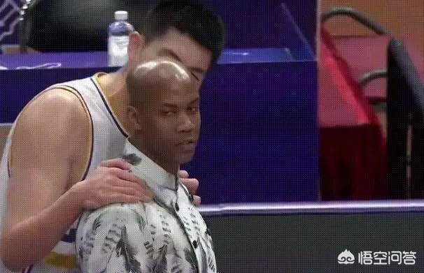 震惊!马布里球场冲突事件:我的亲眼所见与内心震撼 震惊!马布里球场冲突事件:我的亲眼所见与内心震撼