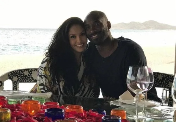 科比与瓦妮莎:从青涩初恋到永恒传奇,他们的爱情故事为何感动全球? 科比与瓦妮莎:从青涩初恋到永恒传奇,他们的爱情故事为何感动全球?