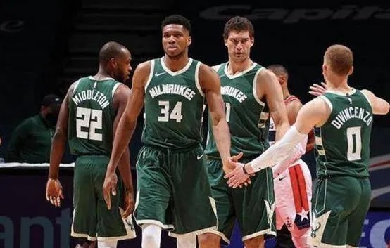 雄鹿NBA名单解析:这支球队为何成为夺冠热门? 雄鹿NBA名单解析:这支球队为何成为夺冠热门?