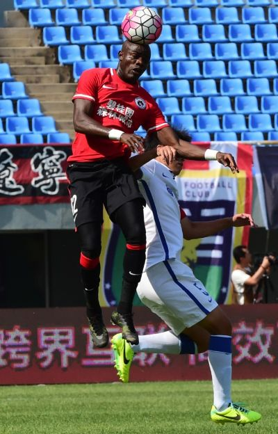 辽宁宏运vs广州富力:激情对决引爆中超赛场,年轻球员闪耀光芒 辽宁宏运vs广州富力:激情对决引爆中超赛场,年轻球员闪耀光芒