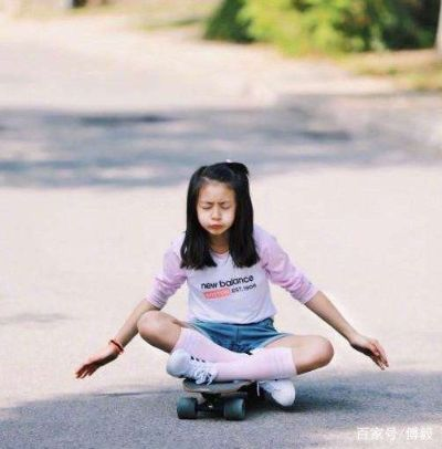 田亮女儿跳水惊艳全场!10岁森碟展现惊人天赋 田亮女儿跳水惊艳全场!10岁森碟展现惊人天赋