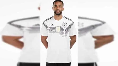 德国世界杯足球服:经典设计与荣耀回忆的完美融合 德国世界杯足球服:经典设计与荣耀回忆的完美融合