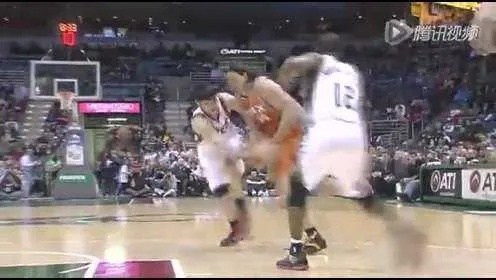 干屁股打没打nba 女子屁股从白打到红视频 干屁股打没打nba 女子屁股从白打到红视频