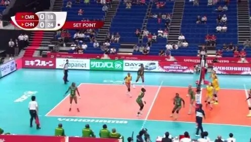 热血沸腾!世界杯女排肯尼亚对决麦克隆,现场直击震撼瞬间 热血沸腾!世界杯女排肯尼亚对决麦克隆,现场直击震撼瞬间