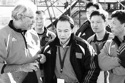 “谢亚龙下课”背后的中国足球反思与未来展望 “谢亚龙下课”背后的中国足球反思与未来展望