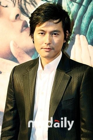 郑宇成女友首次公开恋情:甜蜜告白背后的心路历程 郑宇成女友首次公开恋情:甜蜜告白背后的心路历程