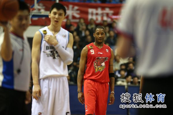 麦蒂吉喆:一位充满激情与才华的篮球传奇 麦蒂吉喆:一位充满激情与才华的篮球传奇