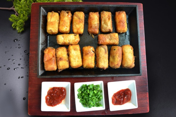 黄山毛豆腐:一口咬下,感受徽州山水的千年韵味 黄山毛豆腐:一口咬下,感受徽州山水的千年韵味