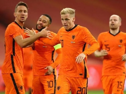 世界杯预测荷兰波兰比分:橙衣军团能否力克欧洲黑马? 世界杯预测荷兰波兰比分:橙衣军团能否力克欧洲黑马?
