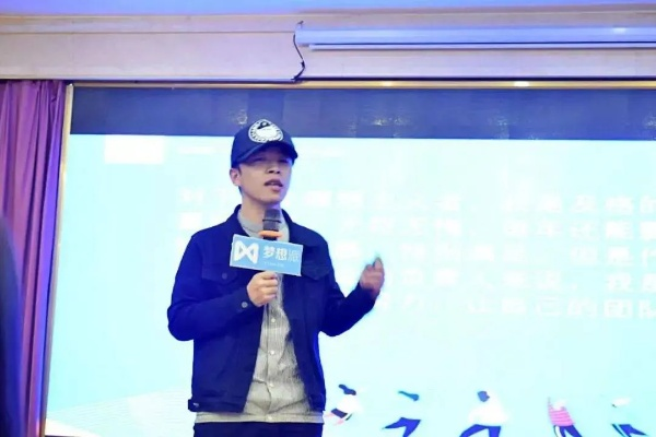 魏子龙博客:揭秘当代年轻人如何个人成长实现逆袭 魏子龙博客:揭秘当代年轻人如何个人成长实现逆袭