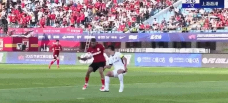 李娜误判事件:当网球女神遭遇争议判罚,我们该如何看待体育精神? 李娜误判事件:当网球女神遭遇争议判罚,我们该如何看待体育精神?