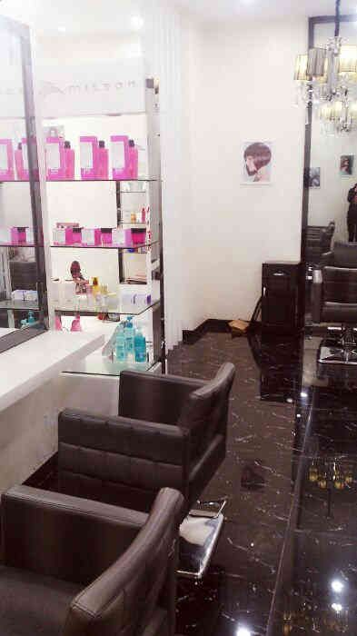 兰州市哪里有发廊按摩 兰州市哪里有发廊按摩