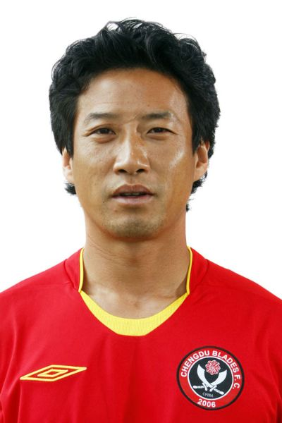 邹侑根:从球场硬汉到人生赢家,我的足球故事与热血青春 邹侑根:从球场硬汉到人生赢家,我的足球故事与热血青春