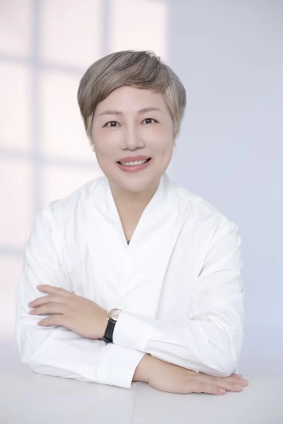 陈映红:从平凡到非凡,我的创业故事与心路历程 陈映红:从平凡到非凡,我的创业故事与心路历程